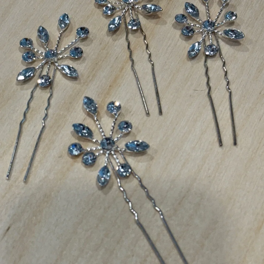 Rhinestone Hair Bobby Pins Set Of 4 - Picture 1 of 10